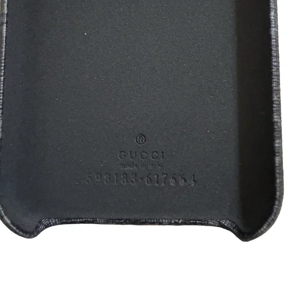 グッチ GUCCI iPhoneケース 14Pro GGスプリーム 箱付き グッチ GUCCI iPhoneケース 14Pro GGスプリーム 箱付き グッチ GUCCI